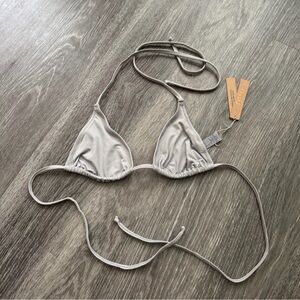 SKIMS Light Gray Triangle Bandeau Top like new without tags